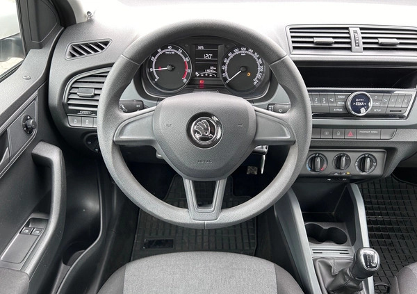Skoda Fabia cena 39900 przebieg: 119370, rok produkcji 2018 z Książ Wielkopolski małe 407